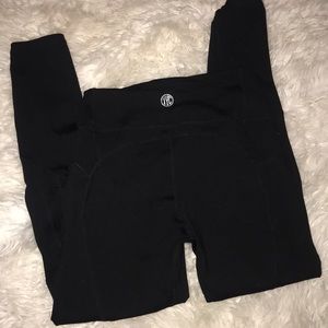 Til You Collapse Black Heart Booty Leggings